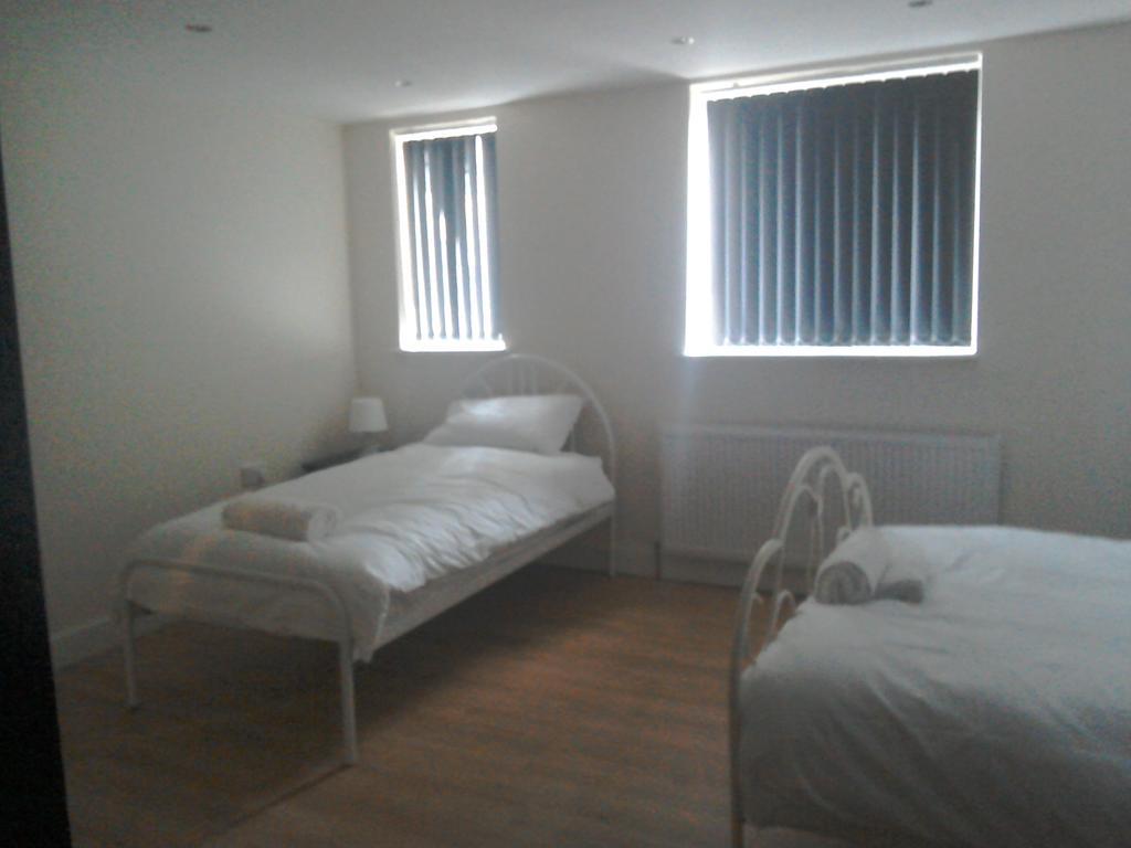 The Dorchester Serviced Apartments Кингстън ъпон Хъл Екстериор снимка